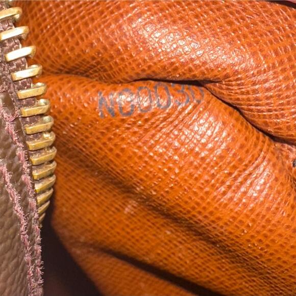 Vintage Louis Vuitton 2000 Monogram Nile Shoulder Bag - Picture 16 of 16